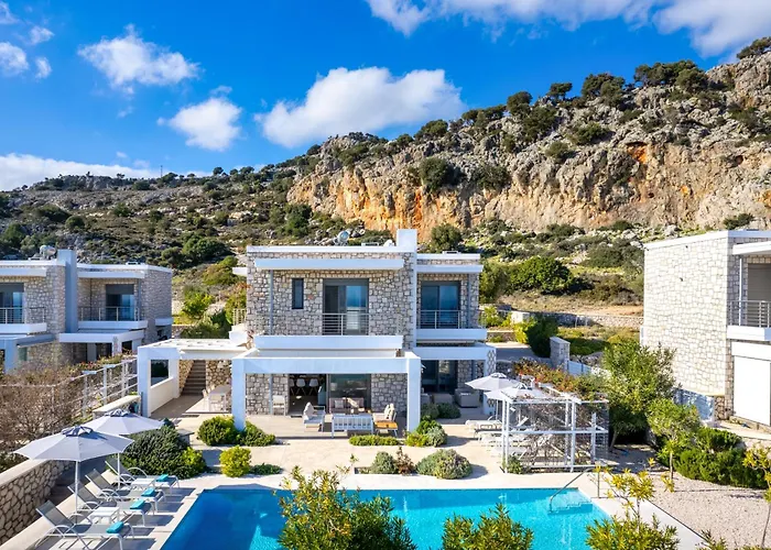 Kokinogremos Villa